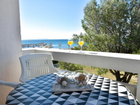 Apartment Silvija-1, Vir